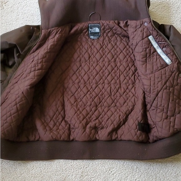 The North Face short women’s jacket - Picture 4 of 15